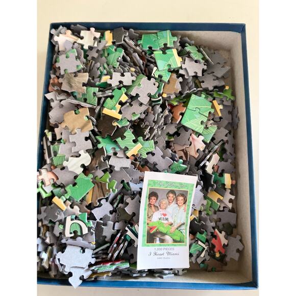 The Golden Girls Puzzle The OP 1000 Pc Like New! - Picture 3 of 3
